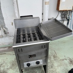 業務用ガスフライヤーの画像