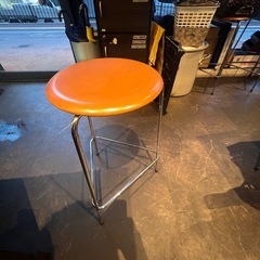 フリッツハンセン　ハイドットスツールの画像