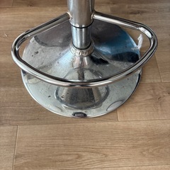 カウンター椅子ですの画像