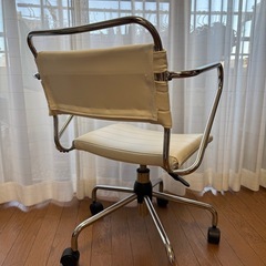 オフィスチェアの画像