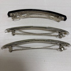 シンプルヘアクリップ3本の画像