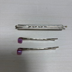 シルバーヘアクリップ３本の画像