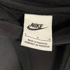 NIKE L size パーカーの画像