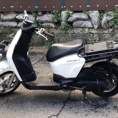 ベンリー110の画像