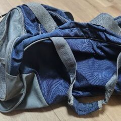 アンダーアーマー ダッフルバッグ (青)の画像