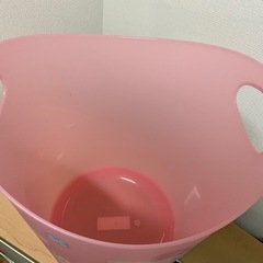 ハローキティ エンジェル ラウンドリーバケツの画像