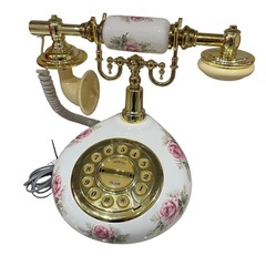 アンティーク調　電話機の画像