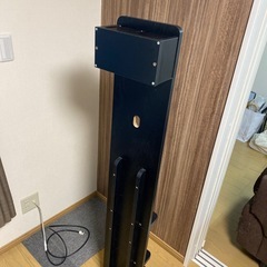 ダイソン用壁掛け棚の画像