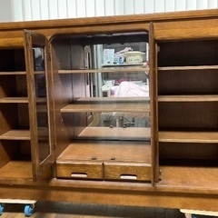 【大型】「㈱大雪木工」キャビネット　幅 149.5cm × 高さ 105.5cm × 奥行 44.8cm ☆ USEDの画像