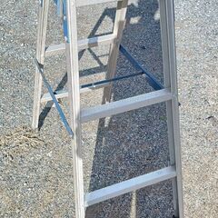 【B393】脚立　アルミ　高さ86㎝　現状品の画像