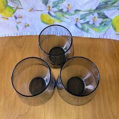 【IKEA  IVRIGグレー】ガラスコップ3個セットの画像