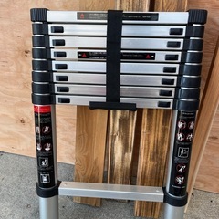 美品✨アルミ伸縮はしごの画像