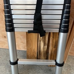 美品✨アルミ伸縮はしごの画像