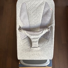 Ergobaby エルゴベビー evolve バウンサー ライトグレーの画像
