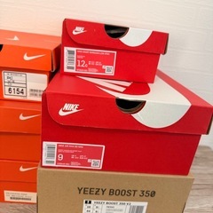 スニーカーの箱のみの画像