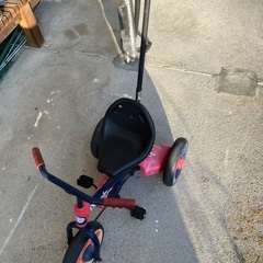 people 押し棒付き三輪車の画像