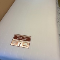 ニトリ　脚付きシングルベッドの画像