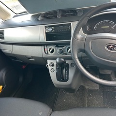 4気筒エンジンSUBARUステラカスタムR4WDの画像