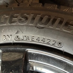 人気のスタッドレスVRX3 付きアルミホイールセット
の画像