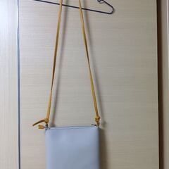 ショルダーバッグの画像