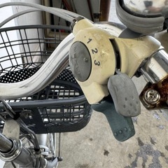 h-207○i667(S)★岐阜発　△BRIDGESTONE/Assista/ブリヂストン/電動アシスト三輪自転車/3段変速/バッテリー12.3Ah/防犯有り/現状品　R6.7/5★の画像