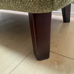 美品✨コンパクト2人掛けソファ グリーン 北欧風 木脚付きの画像