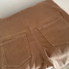 UNIQLO👖　 マタニティレギンスパンツ　サイズM　ブラウンの画像