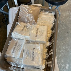 フライドポテトを入れる袋　たくさんあります。あります。の画像