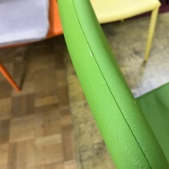 【ジャングル深井店】★スタッキングチェア グリーン 家具 簡易クリーニング済 堺市（中区 堺区 東区 西区 南区 北区）和泉市 河内長野市 富田林市 松原市 狭山市 深井 【FU2892】の画像