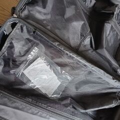 大型スーツケース　キャリーケースの画像