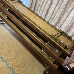 会議用テーブルの画像