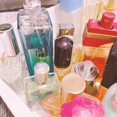 香水　どれでも 大量
の画像