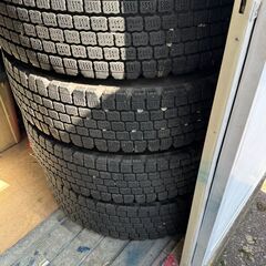 アルコア製　アルミホイール　ブリジストンスタッドレスタイヤ　6本セット　17.5インチ　4ｔトラック用の画像