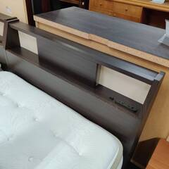 【愛品倶楽部柏店】ニトリ シングルベッド 2台SET 引出し収納付き (Nスリープ プレミアム 分割2層 P2-CR) フレーム＆マットレスSETの画像