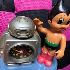 鉄腕アトム 目覚まし時計 置時計 時計 フィギュア ソフビの画像
