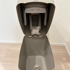 【美品】Aprica（アップリカ） おむつ用ゴミ箱の画像