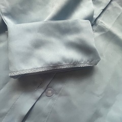 セクシー、おしゃれ、可愛い、そして温かいボウタイブラウスです。の画像