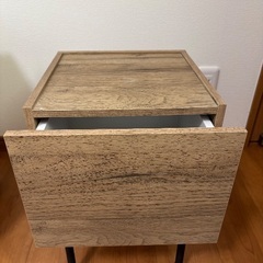 無料　アイアンウッドサイドテーブル　アイリスオーヤマの画像