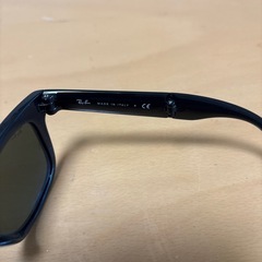 レイバン折り畳みサングラスの画像