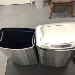 ゴミ箱の画像
