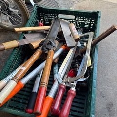 ナタ、刈り込みバサミ、ノコギリなどまとめて！の画像