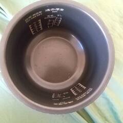 MITSUBISHI　三菱電機　炊飯器　IHジャー炊飯器　NJ-NH106-W　5.5合炊　2016年製の画像