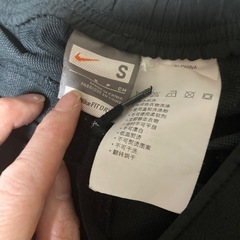 NIKEズボンの画像