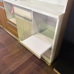 今だけ特価！90cm幅・新品食器棚で理想のキッチン空間への画像