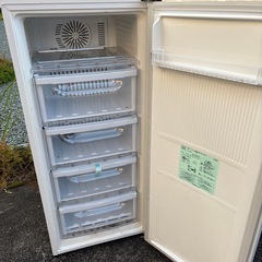 三菱　冷凍ストッカー　冷凍庫の画像