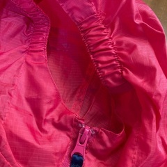 【キッズ】アウトドア　レインコート　ポンチョタイプ　ピンク　130cmの画像