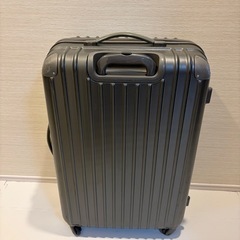 キャリーケース　グレーの画像