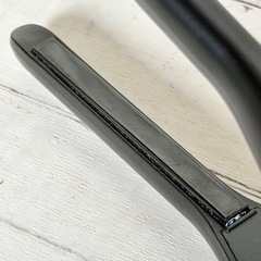 KIPOZI チタン製ペンシル型ストレートヘアアイロン QY-1088A型の画像