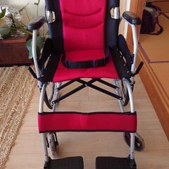 【新品】車椅子の画像