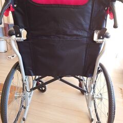 【新品】車椅子の画像
